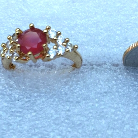 Size 6 assorted each women's rings - Picture 8 of 8